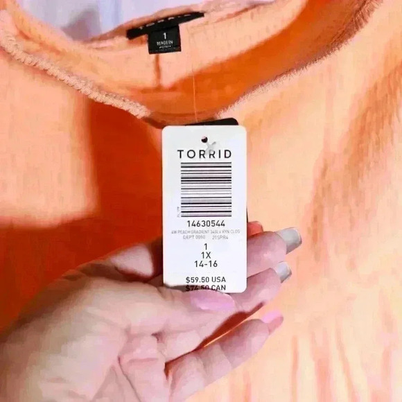 NWT Torrid Size 1X Orange Ombre Smocked Challis Cold Shoulder Bell Sleeve Blouse - Picture 5 of 12